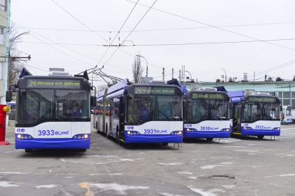 15 troleibuze din lotul de 25 de unitati, achizitionate de la municipalitatea din Riga, Letonia, au fost livrate Regiei Transport Electric Chisinau - FOTO 15 troleibuze din lotul de 25 de unitati, achizitionate de la municipalitatea din Riga, Letonia, au fost livrate Regiei Transport Electric Chisinau - FOTO