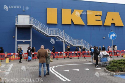 Ikea renunta la catalogul anual, deoarece cumparatorii se muta pe online