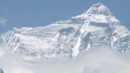 Inaltimea muntelui Everest a fost modificata. Cat masoara acum cel mai inalt munte din lume Inaltimea muntelui Everest a fost modificata. Cat masoara acum cel mai inalt munte din lume