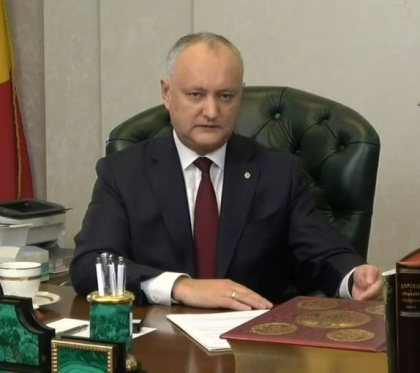 De ce Igor Dodon nu s-a autoizolat dupa ce a contactat cu Ion Chicu care este infectat de  Covid -19. Cum raspunde presedintele in exercitiu - VIDEO