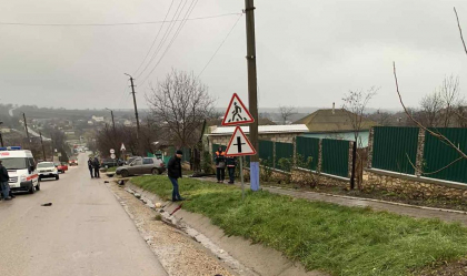 O femeie, lovita mortal de un automobil la Singerei. Soferul, care s-a dovedit a fi beat, a fugit de la fata locului - FOTO O femeie, lovita mortal de un automobil la Singerei. Soferul, care s-a dovedit a fi beat, a fugit de la fata locului - FOTO