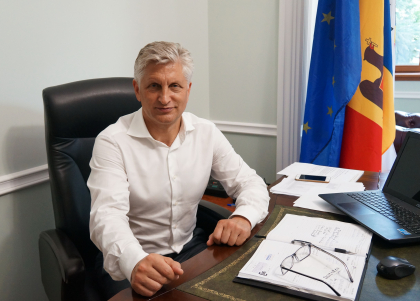 Dezmintire//Nicolae Juravschi ar fi obtinut legal de la CNO mijloace banesti dupa incetarea mandatului de deputat Dezmintire//Nicolae Juravschi ar fi obtinut legal de la CNO mijloace banesti dupa incetarea mandatului de deputat