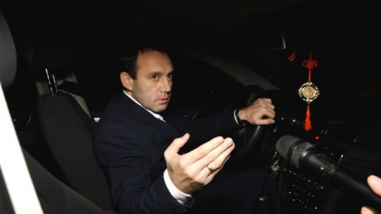 Gluma se ingroasa. Presedintele raionului Falesti, care a urcat baut la volan, scapa basma curata / DOC Gluma se ingroasa. Presedintele raionului Falesti, care a urcat baut la volan, scapa basma curata / DOC