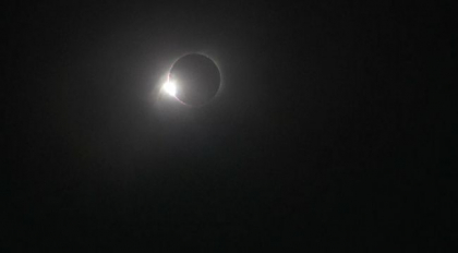 Fenomen spectaculos in America Latina. Localnicii au asistat la o eclipsa totala de soare Fenomen spectaculos in America Latina. Localnicii au asistat la o eclipsa totala de soare