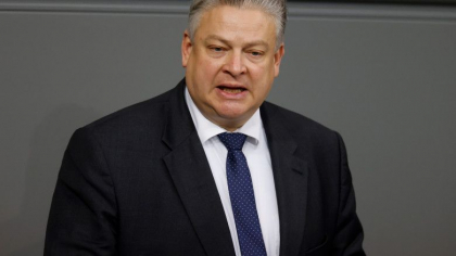 Germania: Un deputat „corona-sceptic” al extremei drepte s-a imbolnavit de COVID-19 si a fost spitalizat Germania: Un deputat „corona-sceptic” al extremei drepte s-a imbolnavit de COVID-19 si a fost spitalizat