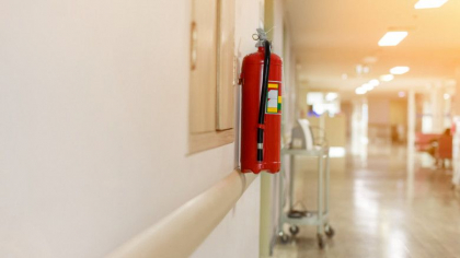 Opt persoane au murit in urma unui incendiu dintr-o sectie de Terapie Intensiva din Turcia. Incendiul a fost provocat de explozia unui aparat de ventilatie pulmonara Opt persoane au murit in urma unui incendiu dintr-o sectie de Terapie Intensiva din Turcia. Incendiul a fost provocat de explozia unui aparat de ventilatie pulmonara