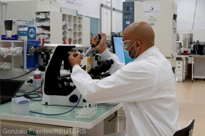 Coronavirus: ECDC nu exclude ca noua tulpina sa fie prezenta si in afara Marii Britanii; state ale UE suspenda zborurile Coronavirus: ECDC nu exclude ca noua tulpina sa fie prezenta si in afara Marii Britanii; state ale UE suspenda zborurile