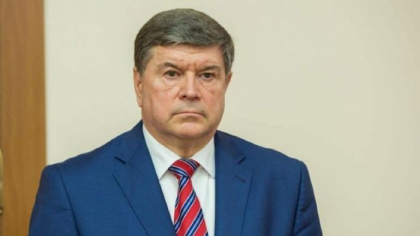 Detalii noi despre scandalul legat de anabolizantele gasite intr-un microbuz diplomatic. Inca o pesoana a fost arestata, iar Andrei Neguta - audiat ca banuit de PCCOCS