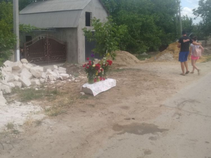 Accidentul teribil de la Orhei in care trei persoane au murit, printre care si primarita, dupa ce un sofer beat a intrat in ei cu masina. Faptasul - condamnat la ani grei de puscarie  Accidentul teribil de la Orhei in care trei persoane au murit, printre care si primarita, dupa ce un sofer beat a intrat in ei cu masina. Faptasul - condamnat la ani grei de puscarie