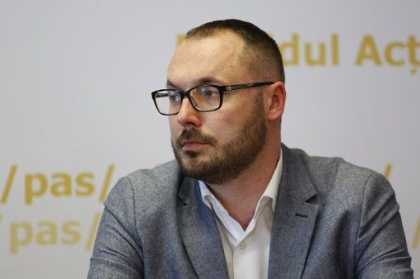 PAS vine cu doua scenarii de declansare a alegerilor parlamentare anticipate, dupa ce Guvernul si-a anuntat demisia. Iata ce pasi prevad PAS vine cu doua scenarii de declansare a alegerilor parlamentare anticipate, dupa ce Guvernul si-a anuntat demisia. Iata ce pasi prevad