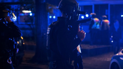 Patru persoane au fost ranite intr-un schimb de focuri la Berlin