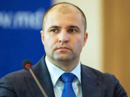 Vladimir Cebotari la In PROfunzime: "Organizarea alegerilor anticipate acum nu va solutiona problema curatarii clasei politice" Vladimir Cebotari la In PROfunzime: "Organizarea alegerilor anticipate acum nu va solutiona problema curatarii clasei politice"
