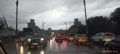 Atentie, soferi. Conditii meteo nefavorabile, carosabilul este umed. In capitala se circula cu dificultate Atentie, soferi. Conditii meteo nefavorabile, carosabilul este umed. In capitala se circula cu dificultate