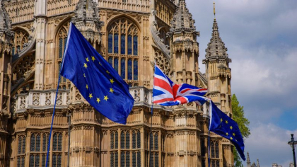 Camera Comunelor a aprobat acordul comercial dintre Marea Britanie si UE Camera Comunelor a aprobat acordul comercial dintre Marea Britanie si UE
