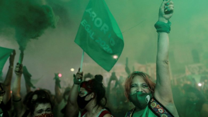 Argentina legalizeaza avortul printr-un vot istoric in Parlament. Decizia ar putea fi un semnal si pentru alte tari din America Latina Argentina legalizeaza avortul printr-un vot istoric in Parlament. Decizia ar putea fi un semnal si pentru alte tari din America Latina