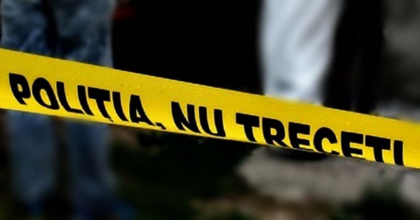 Tragedie la Hancesti in prima zi a anului. Un barbat, gasit strangulat de catre sotia sa Tragedie la Hancesti in prima zi a anului. Un barbat, gasit strangulat de catre sotia sa