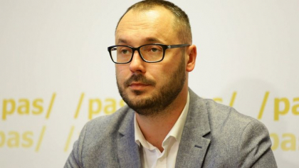 Litvinenco, dupa briefing-ul Procurorului General: "Vom continua mai departe sa actionam prin instrumentele pe care ni le ofera Constitutia si legile tarii, indiferent daca cineva le califica drept ”presiuni” Litvinenco, dupa briefing-ul Procurorului General: "Vom continua mai departe sa actionam prin instrumentele pe care ni le ofera Constitutia si legile tarii, indiferent daca cineva le califica drept ”presiuni”
