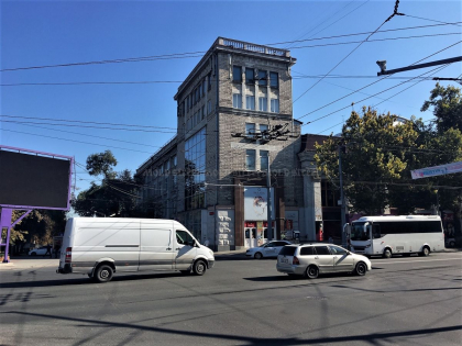 Au platit pentru afacerea lui Plahotniuc si s-au pomenit intr-un litigiu Au platit pentru afacerea lui Plahotniuc si s-au pomenit intr-un litigiu