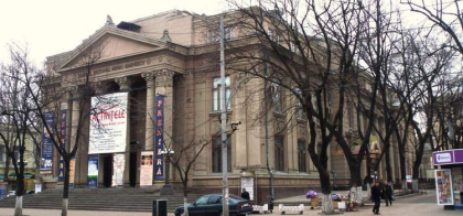 Teatrele din capitala se redeschid, dupa solicitarea mai multor actori Teatrele din capitala se redeschid, dupa solicitarea mai multor actori