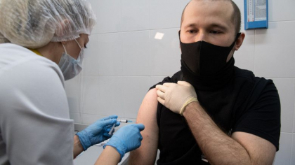 Rusia a vaccinat un milion de persoane impotriva COVID-19 Rusia a vaccinat un milion de persoane impotriva COVID-19