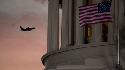 „Vom intra cu avionul in Capitoliu. Soleimani va fi razbunat”. Amenintarea trimisa controlorilor de trafic din New York „Vom intra cu avionul in Capitoliu. Soleimani va fi razbunat”. Amenintarea trimisa controlorilor de trafic din New York