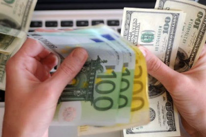 Curs valutar BNM pentru 6 ianuarie. Cat costa astazi un euro si un dolar - FOTO