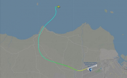 Indonezia: Avionul de pasageri, disparut de pe radar, a pierdut 3.000 de metri altitudine in mai putin de un minut - FOTO/ VIDEO Indonezia: Avionul de pasageri, disparut de pe radar, a pierdut 3.000 de metri altitudine in mai putin de un minut - FOTO/ VIDEO