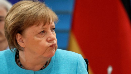 Angela Merkel considera „problematica” inchiderea conturilor lui Donald Trump de pe Twitter si Facebook Angela Merkel considera „problematica” inchiderea conturilor lui Donald Trump de pe Twitter si Facebook