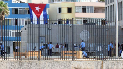 Inainte de incheierea mandatului, Trump dinamiteaza relatia cu Cuba. Tara, pusa din nou pe lista tarilor care sponsorizeaza terorismul Inainte de incheierea mandatului, Trump dinamiteaza relatia cu Cuba. Tara, pusa din nou pe lista tarilor care sponsorizeaza terorismul