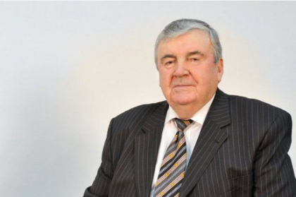 Ex-presedintele Mircea Snegur isi sarbatoreste ziua de nastere Ex-presedintele Mircea Snegur isi sarbatoreste ziua de nastere