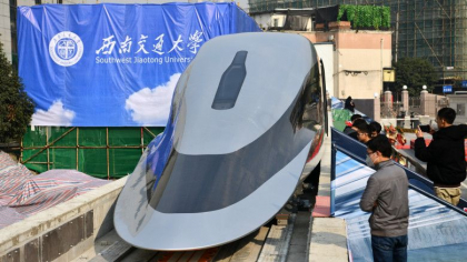 China lanseaza un prototip de tren care atinge viteze de 620 de kilometri pe ora. Cum arata la interior - FOTO