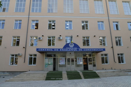
Fostul director-adjunct al Centrului de excelenta in constructii din Chisinau, retinut de CNA pentru trafic de influenta