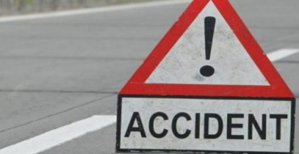 A luat automobilul parintilor fara permisiunea lor, a iesit la plimbare in oras si s-a ciocnit cu un alt vehicul. Este patania unui tanar de 16 ani din capitala - VIDEO