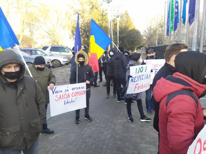 Un singur candidat, un singur invingator. Leonid Oleinicenco a fost reales in functia de presedinte al FMF. Sustinatorii lui Rebeja au iesit la protest - GALERIE FOTO