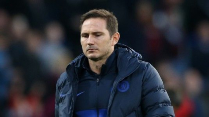 Tehnicianul Frank Lampard a parasit formatia londoneza Chelsea, in urma rezultatelor slabe inregistrate in Premier League Tehnicianul Frank Lampard a parasit formatia londoneza Chelsea, in urma rezultatelor slabe inregistrate in Premier League