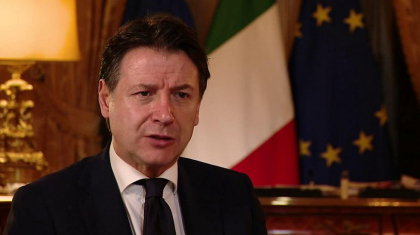 Prim-ministrul italian Giuseppe Conte si-a depus demisia si spera sa primeasca un nou mandat din partea presedintelui Prim-ministrul italian Giuseppe Conte si-a depus demisia si spera sa primeasca un nou mandat din partea presedintelui