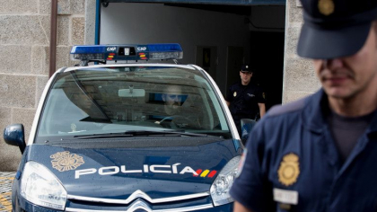 O fetita romanca a cerut ajutor in Spania cand a aflat ca mama ei voia sa o vanda pentru 3.000 de euro. Ce plan avea, de fapt, femeia O fetita romanca a cerut ajutor in Spania cand a aflat ca mama ei voia sa o vanda pentru 3.000 de euro. Ce plan avea, de fapt, femeia