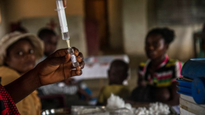 Vaccinul anti-COVID, departe de Africa si de zonele sarace. Tara in care au ajuns doar 25 de vaccinuri Vaccinul anti-COVID, departe de Africa si de zonele sarace. Tara in care au ajuns doar 25 de vaccinuri