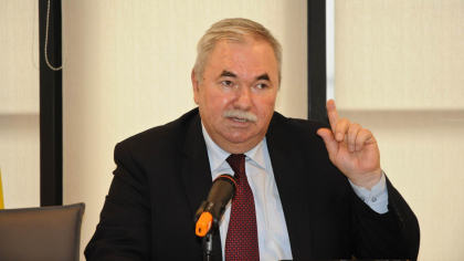 Fostul ministru al Apararii in guvernul Gaburici - desemnat la functia de viceprim-ministru pentru Reintegrare in Guvernul Gavrilita. Cine este Viorel Cibotaru Fostul ministru al Apararii in guvernul Gaburici - desemnat la functia de viceprim-ministru pentru Reintegrare in Guvernul Gavrilita. Cine este Viorel Cibotaru