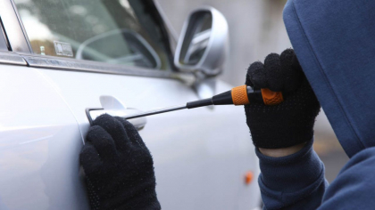 A ramas fara masina. Un sofer din capitala s-a trezit fara masina, dupa ce aceasta i-a fost furata A ramas fara masina. Un sofer din capitala s-a trezit fara masina, dupa ce aceasta i-a fost furata