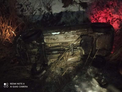 Accident la Hancesti. Un automobil a ajuns intr-un sant, dupa ce soferul a pierdut controlul volanului si s-a rasturnat. Ce spune politia - FOTO Accident la Hancesti. Un automobil a ajuns intr-un sant, dupa ce soferul a pierdut controlul volanului si s-a rasturnat. Ce spune politia - FOTO