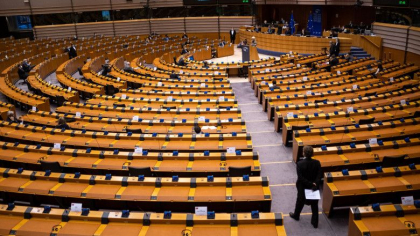 Parlamentul European a dezbatut interzicerea avorturilor in Polonia Parlamentul European a dezbatut interzicerea avorturilor in Polonia