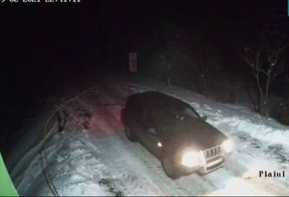 Cei patru indivizi care au batut paznicul de la rezervatia Plaiul fagului, apoi au plecat sa vaneze ilegal mistreti - identificati