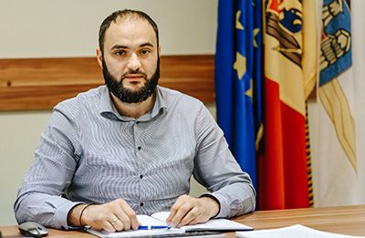 Reactia primarului din Sangera, dupa ce ANI l-a acuzat ca a inchiriat primariei automobilul personal: "Noi vom ataca actul in judecata si speram si suntem siguri ca o sa avem castig de cauza" Reactia primarului din Sangera, dupa ce ANI l-a acuzat ca a inchiriat primariei automobilul personal: "Noi vom ataca actul in judecata si speram si suntem siguri ca o sa avem castig de cauza"