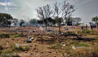 Cel putin 19 morti si 34 de raniti intr-o explozie la o fabrica de artificii din sudul Indiei Cel putin 19 morti si 34 de raniti intr-o explozie la o fabrica de artificii din sudul Indiei