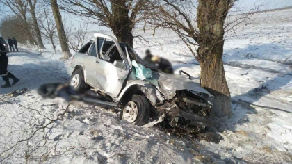 Accident teribil in nordul tarii. Doua persoane au murit, iar altele doua au ajuns la spital Accident teribil in nordul tarii. Doua persoane au murit, iar altele doua au ajuns la spital