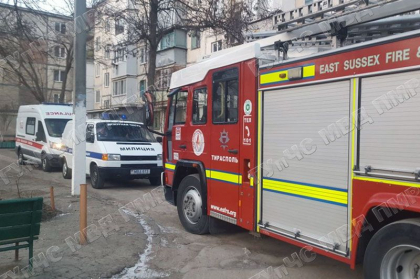 Incendiu intr-un apartament din orasul Tiraspol din cauza unei lumanari. In camera alaturata de aflau doi copii Incendiu intr-un apartament din orasul Tiraspol din cauza unei lumanari. In camera alaturata de aflau doi copii