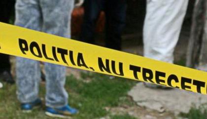 Descoperire macabra la Floresti. Un barbat si-a gasit consateanul spanzurat in propria gospodarie Descoperire macabra la Floresti. Un barbat si-a gasit consateanul spanzurat in propria gospodarie