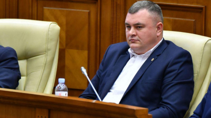 Grigore Novac, despre afirmatiile lui Michalko precum ca persoane implicate in frauda bancara ar decide formarea Guvernului: "Dati toate numele, fara omisiuni ca in proverbul: e nemernic, dar e nemernicul nostru"