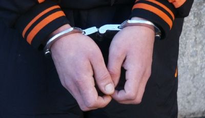 Tanarul banuit de comiterea unui omor si a trei jafuri in Hancesti - retinut pentru 24 de ore si urmeaza a fi cercetat penal Tanarul banuit de comiterea unui omor si a trei jafuri in Hancesti - retinut pentru 24 de ore si urmeaza a fi cercetat penal